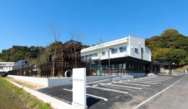 幼稚園・保育園　ひなたほいくえん（幼稚園・保育園）まで689m