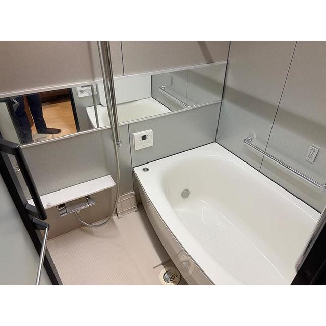 バス・シャワールーム　※写真は同タイプ住戸です。