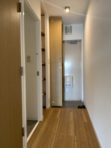玄関　※同タイプ別部屋の参考写真になります