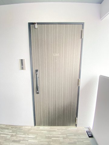 S-RESIDENCE平安通の玄関写真