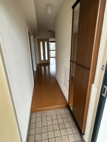 玄関　ゆったりとした玄関です
