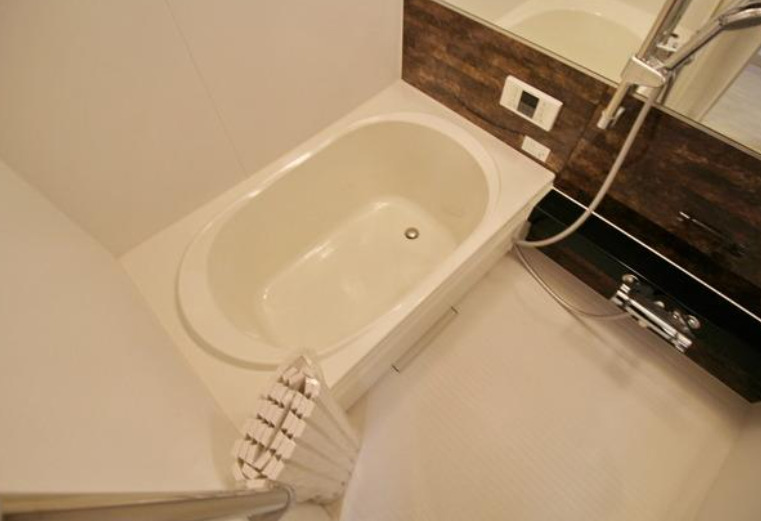 バス・シャワールーム　別部屋の画像を使用しております。