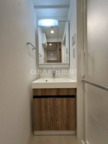 洗面設備　同タイプ別住戸写真となります。現況と異なる場合がございます。