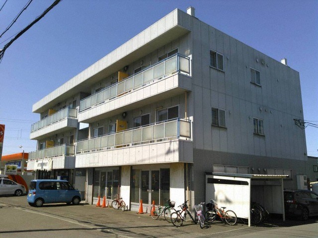 札幌市手稲区西宮の沢四条のマンションの建物外観