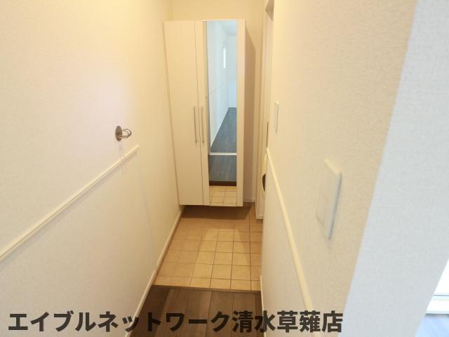 玄関　落ち着いた玄関です