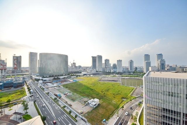 【横浜市西区みなとみらいのマンションの眺望】