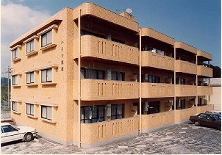 鹿児島市小野のマンションの建物外観