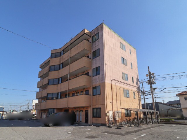 【栃木市大平町西野田のマンションの建物外観】