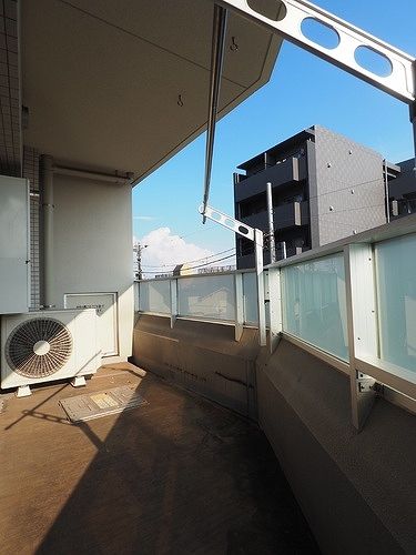 【大田区西糀谷のマンションのバルコニー】