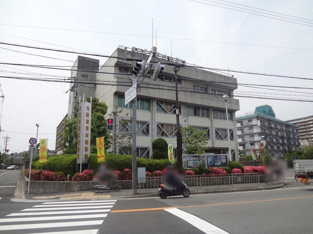 【茨木市上穂東町のマンションの警察署・交番】