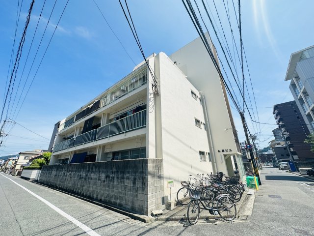 永原ビルの建物外観