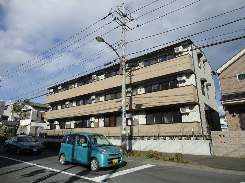 【メゾンさくらの建物外観】