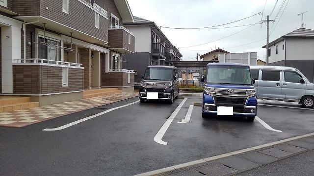 【朝倉郡筑前町篠隈のアパートの駐車場】