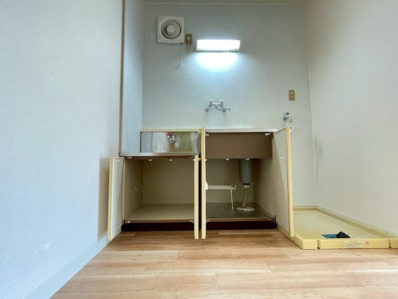 その他設備　キッチン下収納です