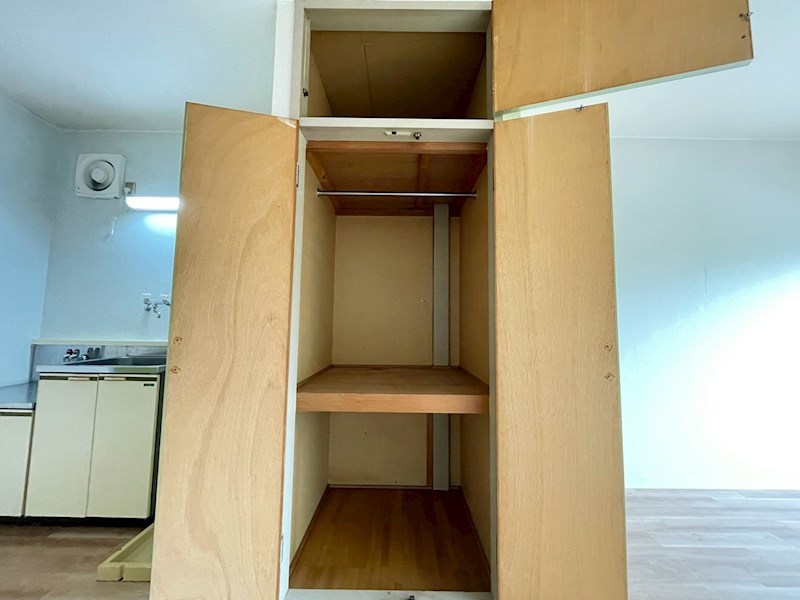 収納　奥行十分の収納スペース。