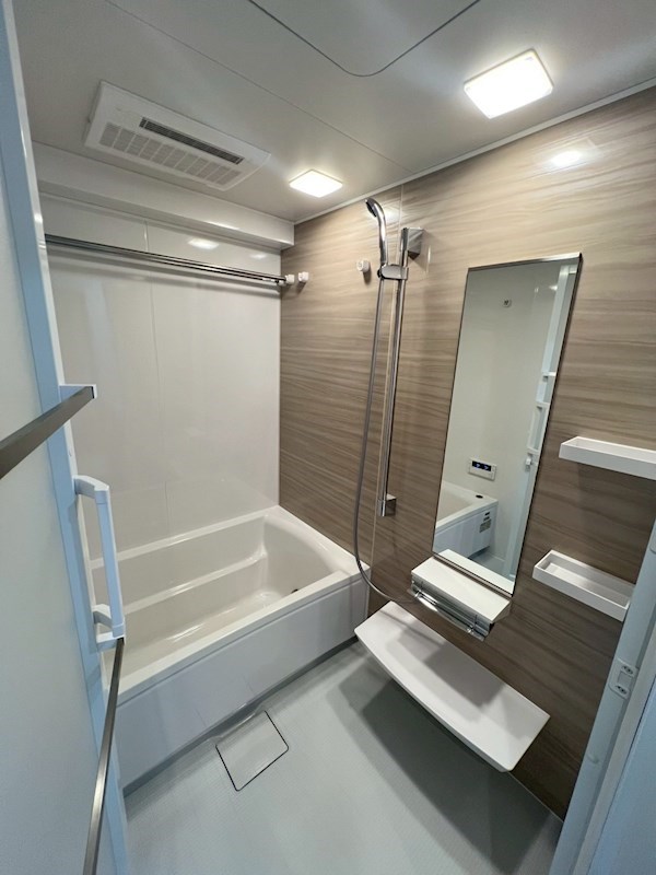 バス・シャワールーム