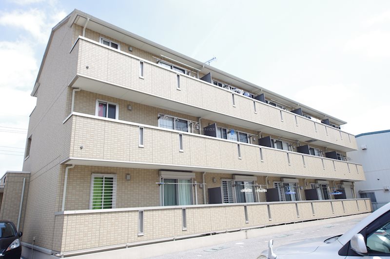 建物外観　ルミエールヤナセB