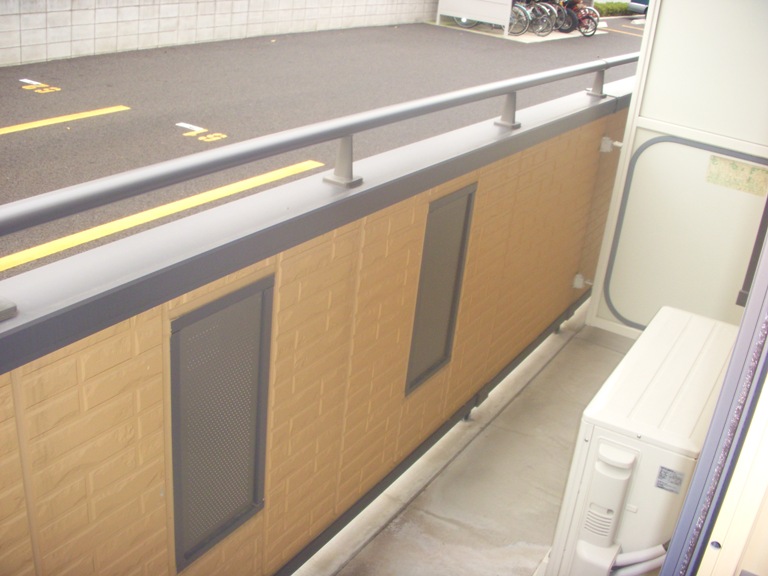 バルコニー　写真は１階のお部屋のベランダになります。