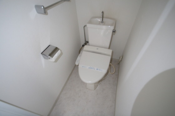 トイレ　※別部屋の写真です