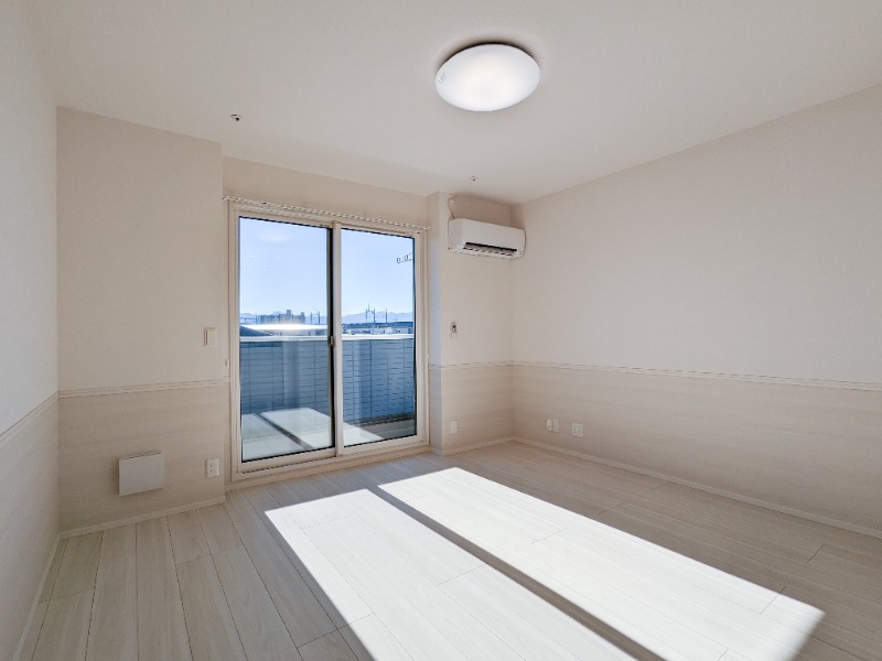 居室・リビング　図面と現状に相違がある場合には現状を優先