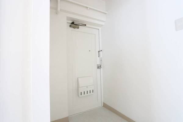 玄関　ビレッジハウスの同一物件・同一タイプの間取りの写真です