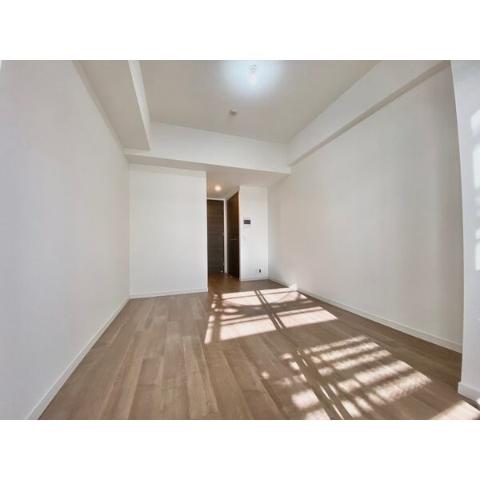 居室・リビング　室内