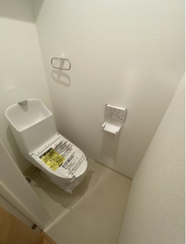 トイレ　※別部屋参考写真