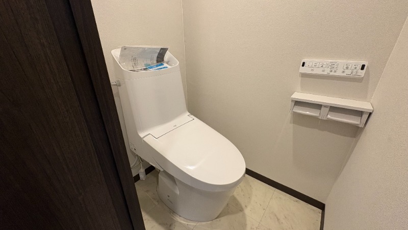 トイレ　ウォシュレット付きトイレ