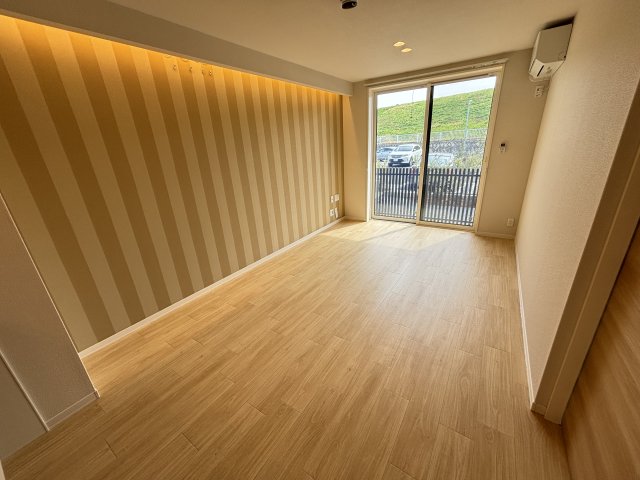 居室・リビング　※別号室参考写真