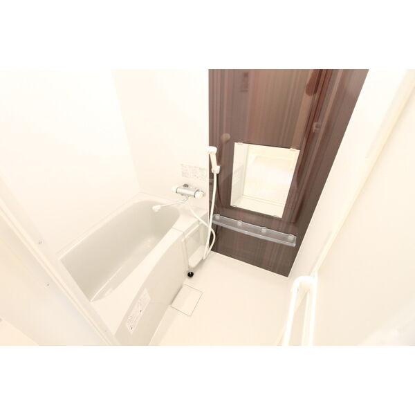 バス・シャワールーム　※同シリーズの写真になります。