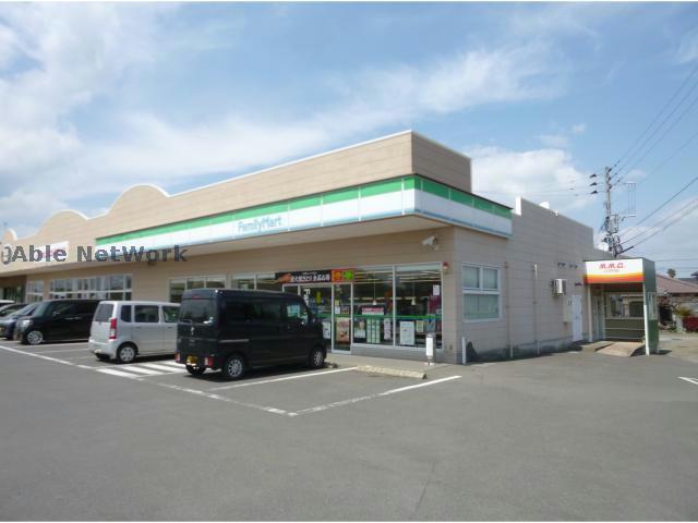 コンビニ　ファミリーマート大村大川田店（コンビニ）まで444m
