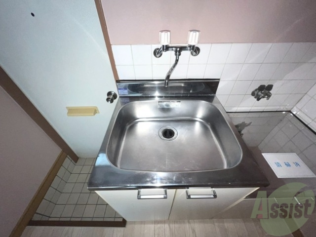 洗面設備　洗面はありませんのでこちらをお使いください。