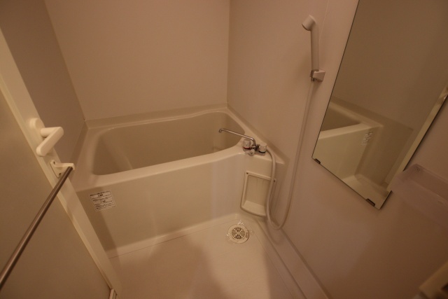 バス・シャワールーム　※別室の参考写真の為、現況優先です。