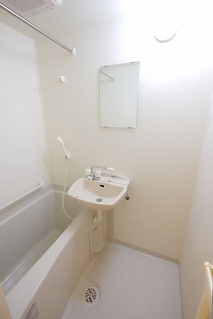 バス・シャワールーム　バスルーム