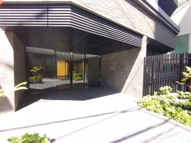 エントランス　オープンレジデンシア本郷三丁目