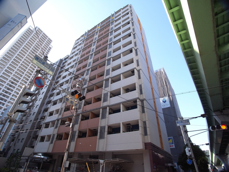 建物外観　カスタリア三宮