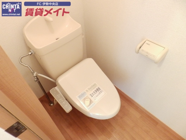 トイレ　同型参考写真