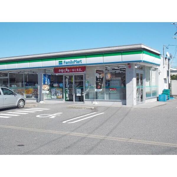 その他　【コンビニエンスストア】ファミリーマート三好上前店まで701