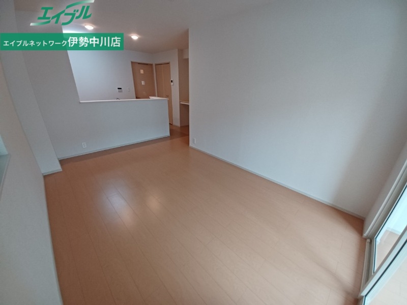 居室・リビング　同型参考写真