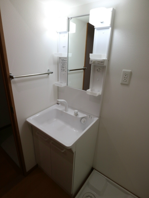 洗面設備　別号室の参考写真になります。