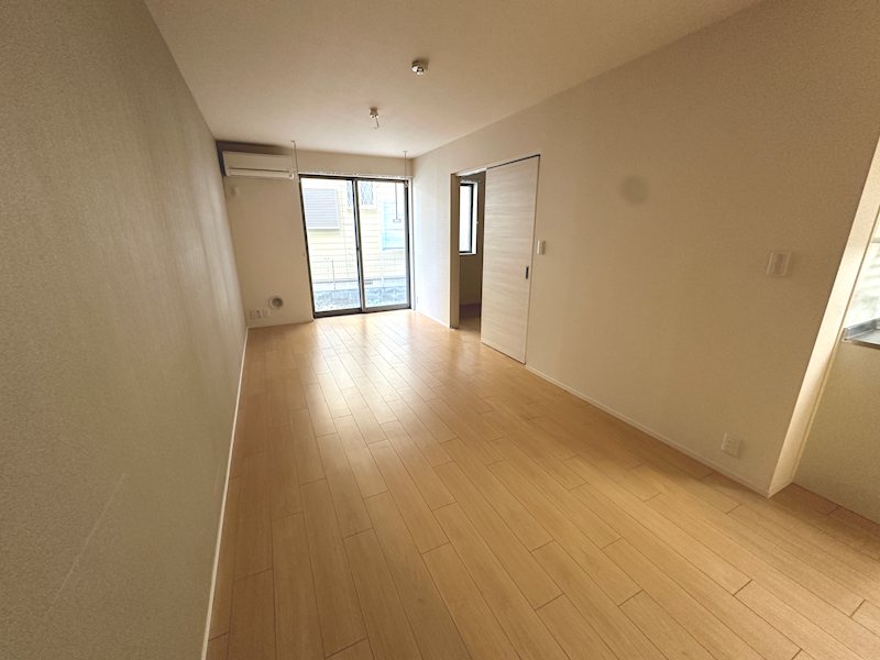 居室・リビング　1階同タイプの部屋参照