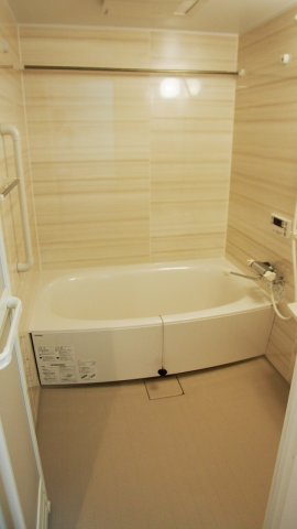 バス・シャワールーム　ゆったり過ごせるお風呂です