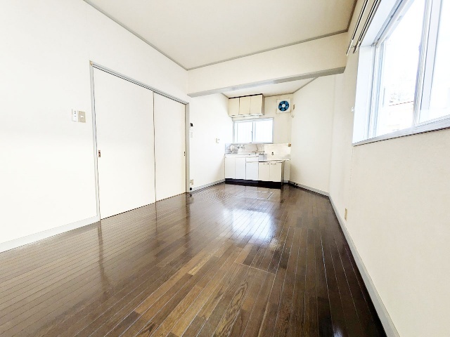 居室・リビング　リビング