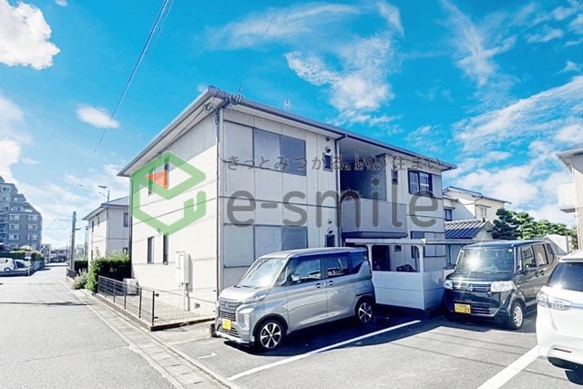 建物外観　落ち着いた雰囲気の外観です