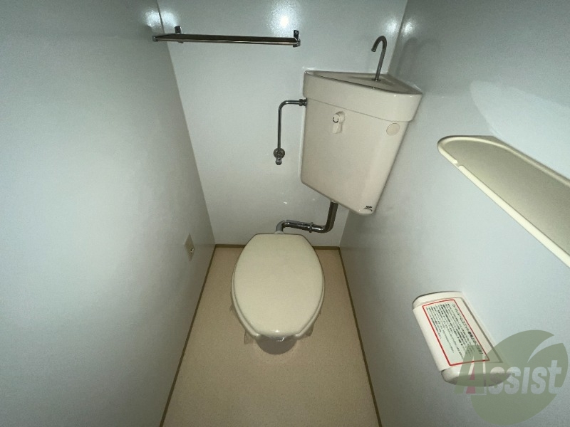 トイレ　トイレとお風呂が別なので清潔に使えて嬉しいですね。