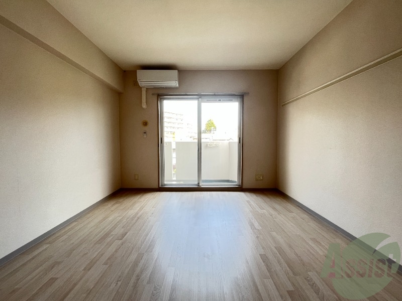 居室・リビング　９．３帖のリビングです。広々としていますね。