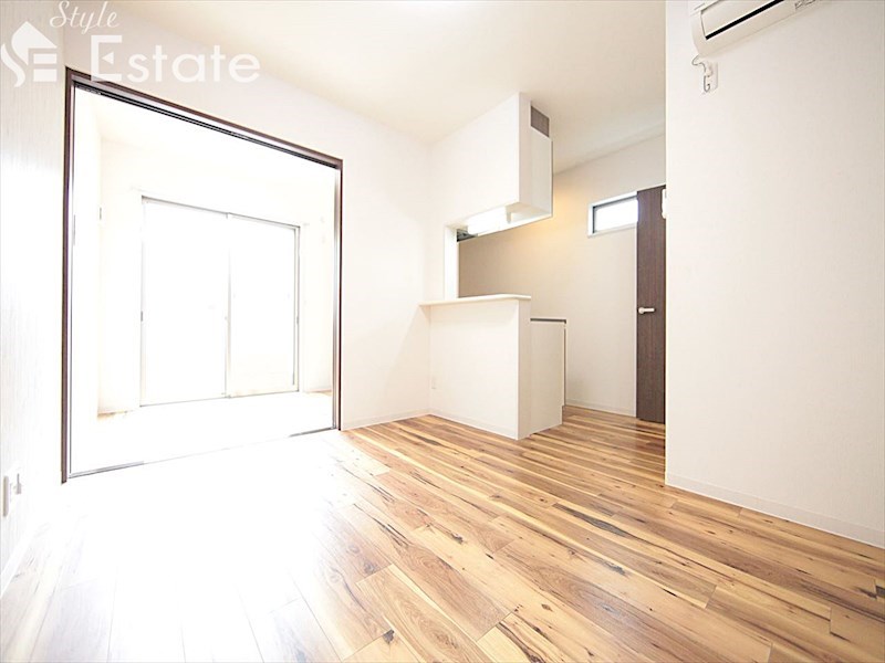 居室・リビング　内装