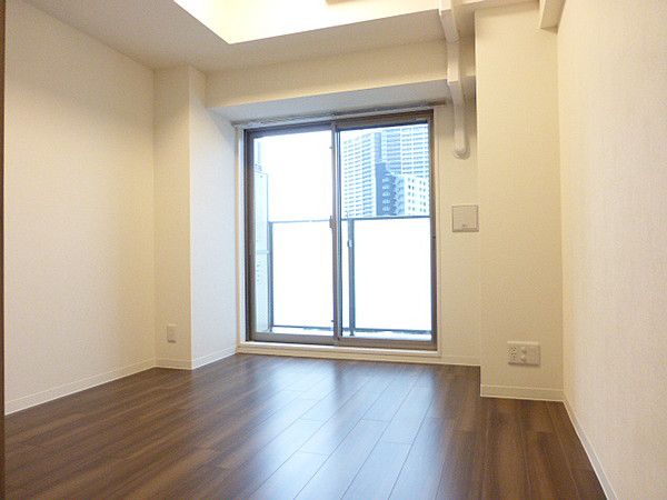 居室・リビング　※別部屋の参考写真です。