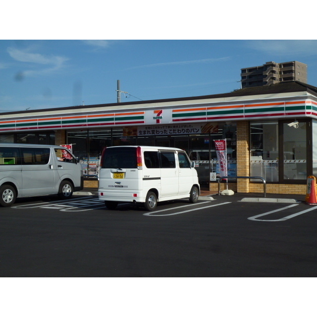コンビニ　セブンイレブン鈴鹿西条７丁目店（コンビニ）まで269m