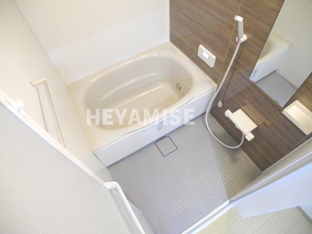 バス・シャワールーム　※室内画像は別号室のもの